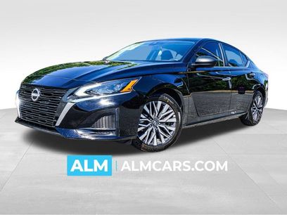 Used 2025 Nissan Altima 2.5 SV