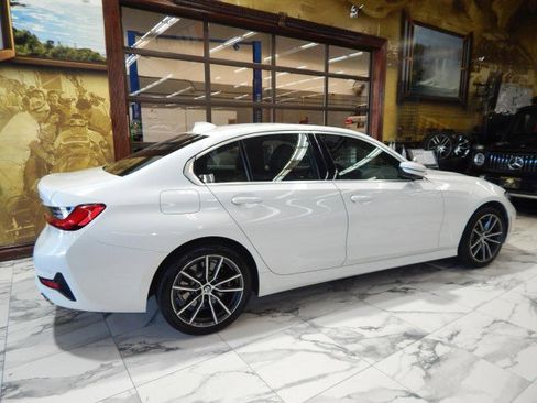 Used 2021 BMW 330i xDrive Sedan w/ Premium Package image 4