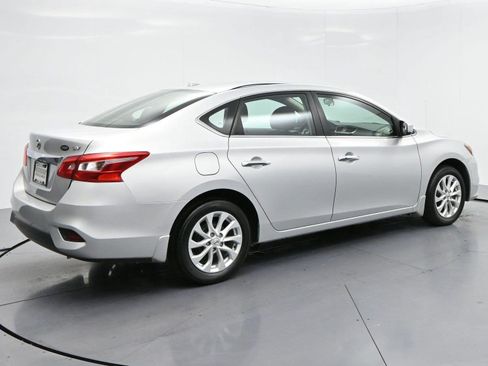 Used 2019 Nissan Sentra SV FWD image 7