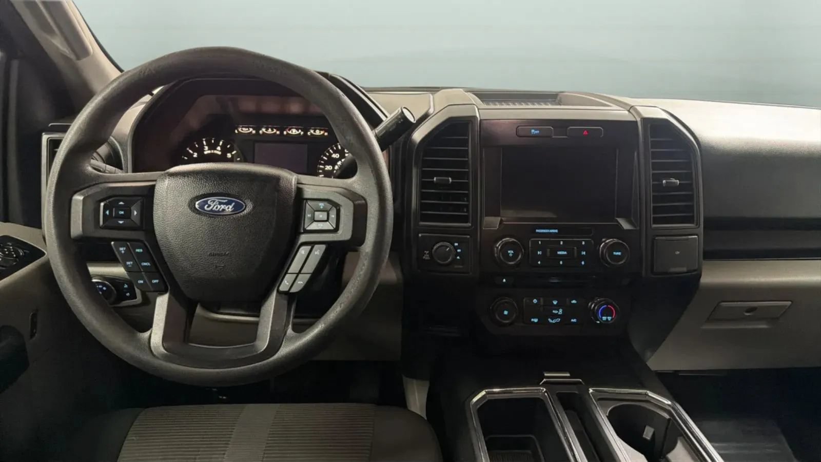 Used 2017 Ford F150 XL w/ Equipment Group 101A Mid AWD/4WD image 11