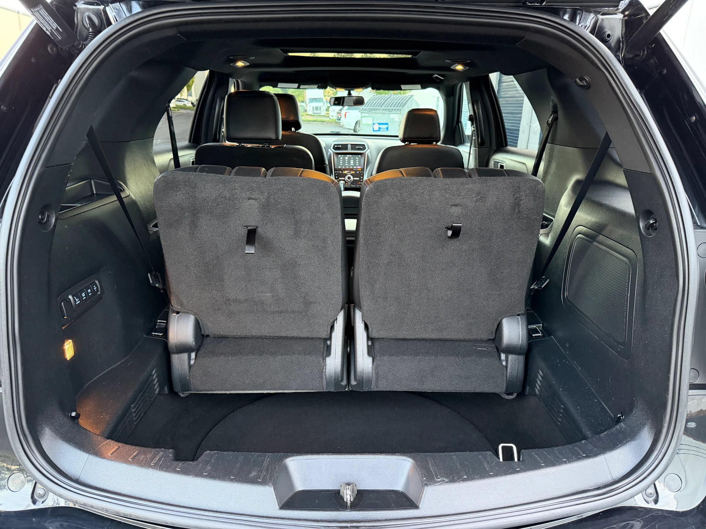 Used 2017 Ford Explorer Sport AWD/4WD image 27