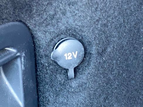 Used 2017 Land Rover Range Rover Evoque SE Premium image 8