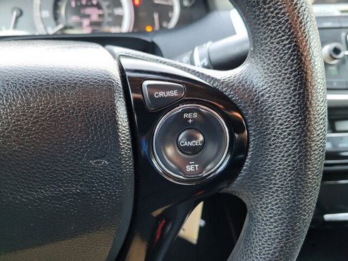 Used 2016 Honda Accord LX image 30