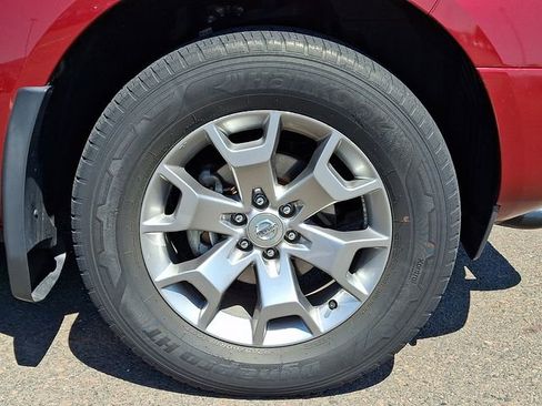 Used 2021 Nissan Frontier SV AWD/4WD image 6