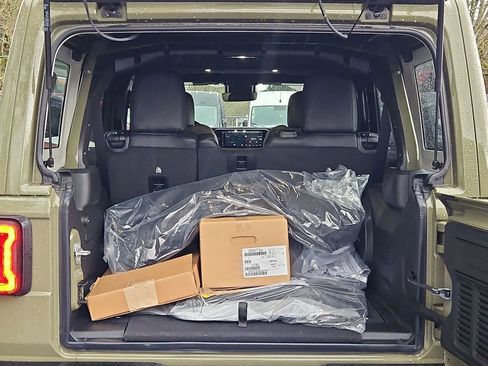 New 2025 Jeep Wrangler Unlimited Rubicon 392 image 10