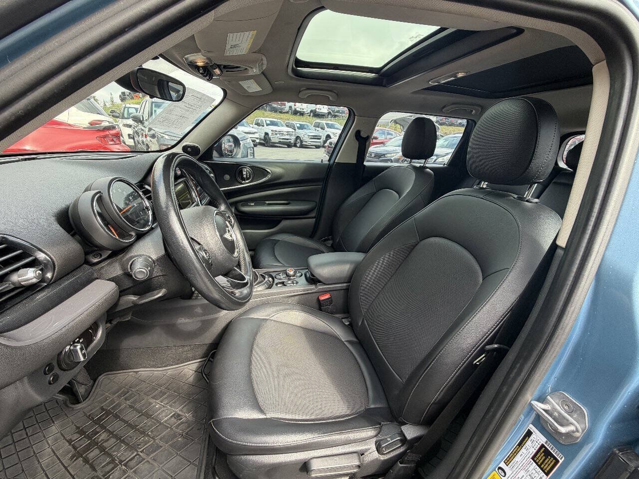 Used 2016 MINI Cooper Clubman FWD image 13