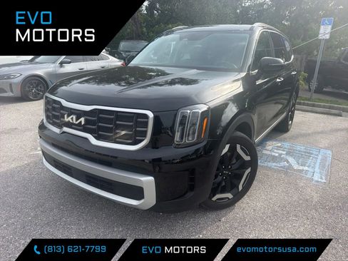 Used 2025 Kia Telluride S FWD image 1
