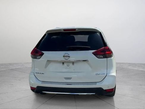 Used 2019 Nissan Rogue SV w/ Premium Package AWD/4WD image 4