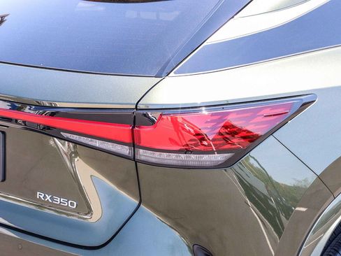 Used 2025 Lexus RX 350 FWD w/ Technology Package image 8
