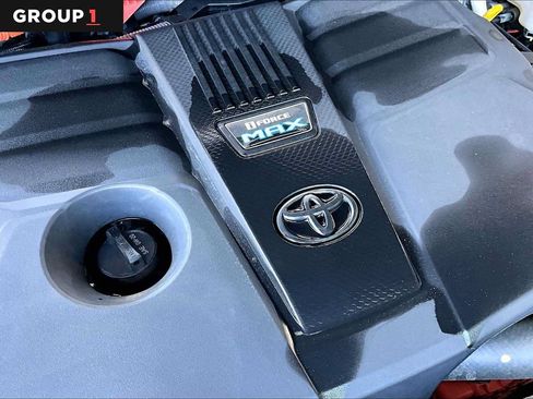 Used 2023 Toyota Tundra Platinum AWD/4WD image 31