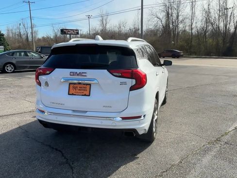 Used 2019 GMC Terrain Denali w/ Advanced Safety Package AWD/4WD image 7