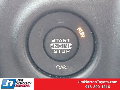 Used 2023 Jeep Wrangler Unlimited Sahara AWD/4WD image 22
