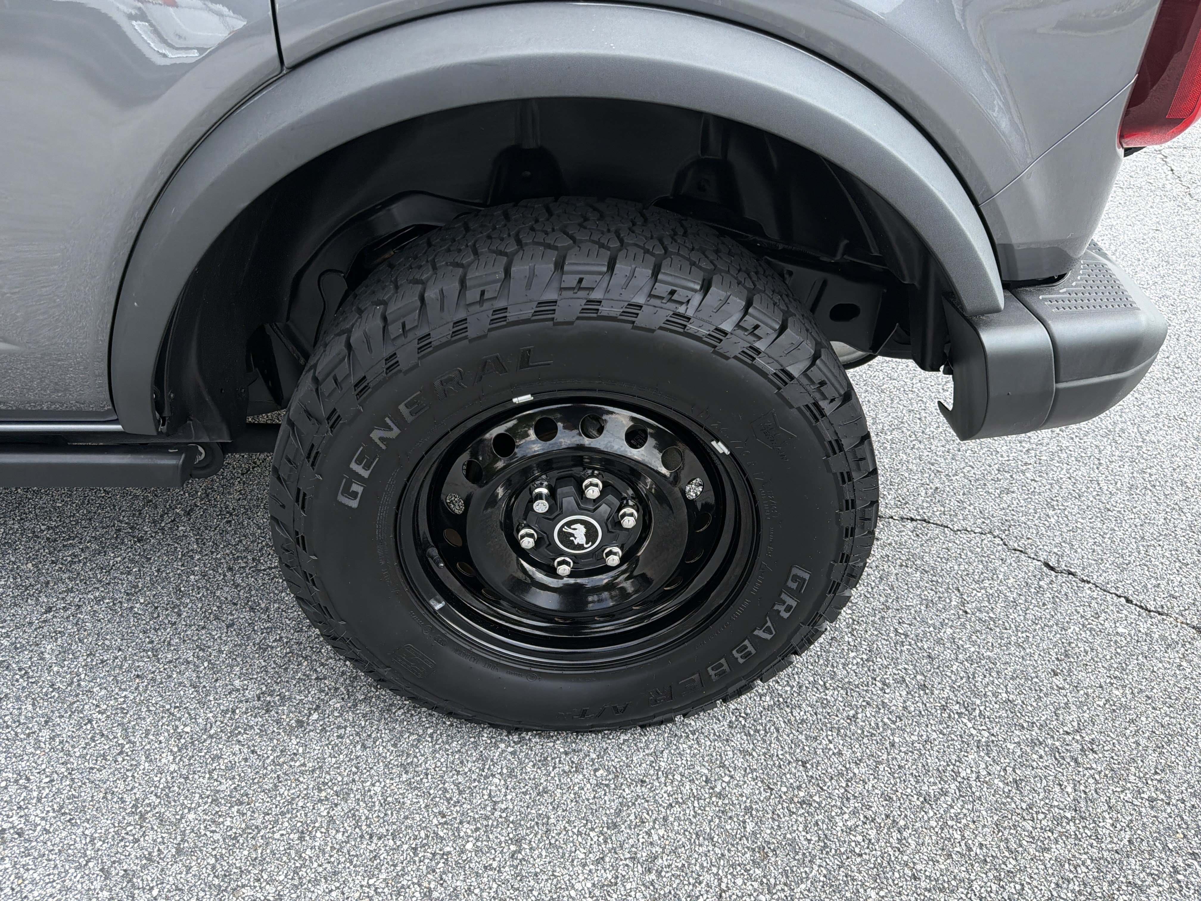 Used 2023 Ford Bronco Black Diamond AWD/4WD image 23
