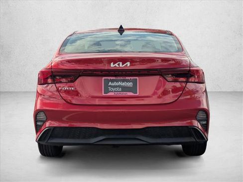 Used 2024 Kia Forte LXS image 7