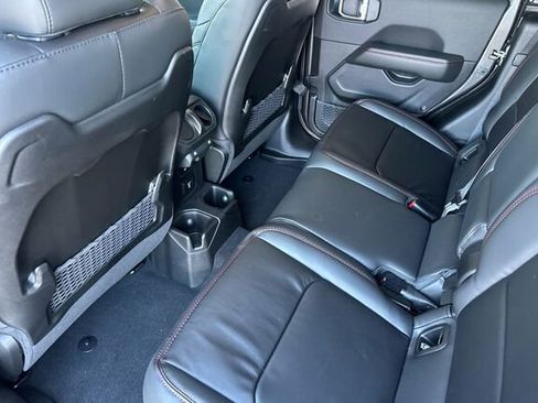 New 2026 Jeep Gladiator Rubicon image 12