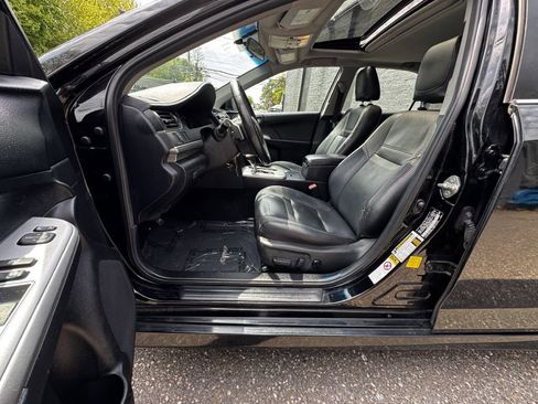Used 2013 Toyota Camry SE FWD image 11