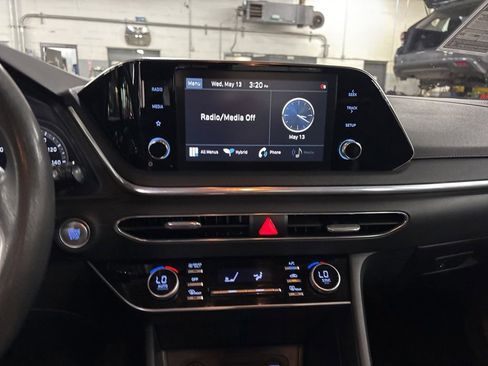 Used 2021 Hyundai Sonata Blue FWD image 19