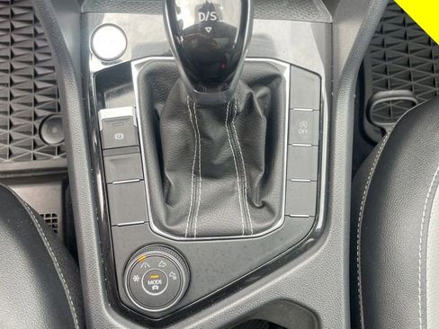 Certified 2023 Volkswagen Taos SEL AWD/4WD image 21