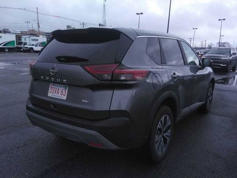 Used 2023 Nissan Rogue SV image 7