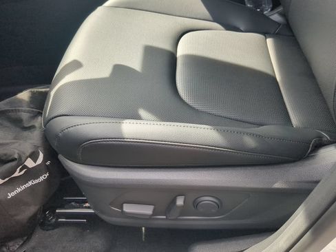 New 2026 Kia Sportage EX FWD image 18