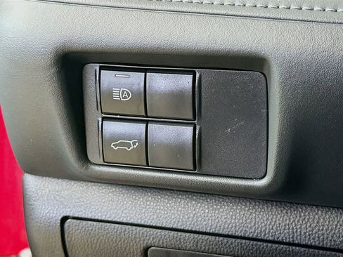 Used 2022 Toyota Highlander XSE image 26