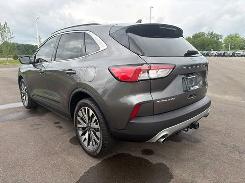Used 2020 Ford Escape Titanium w/ Titanium Premium Package 2.0 AWD/4WD image 14