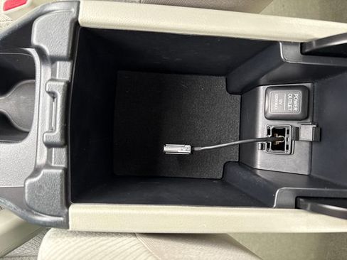 Used 2012 Honda Civic Hybrid Sedan image 26