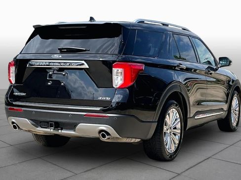 Used 2021 Ford Explorer Limited w/ Equipment Group 301A AWD/4WD image 13
