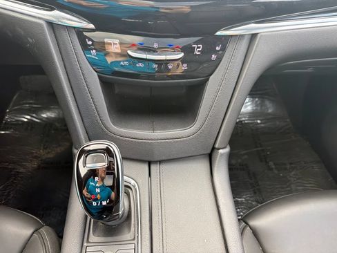 Used 2022 Cadillac XT6 Premium Luxury w/ Platinum Package AWD/4WD image 24