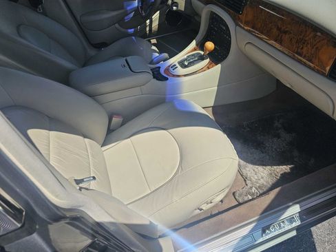 Used 2003 Jaguar XJ8 L RWD image 25