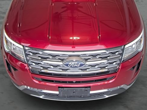 Used 2018 Ford Explorer Limited w/ Ford Safe & Smart Package AWD/4WD image 16