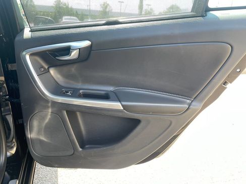 Used 2018 Volvo S60 T5 Inscription Platinum AWD/4WD image 20
