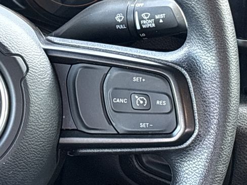 Used 2025 Jeep Gladiator Sport AWD/4WD image 23