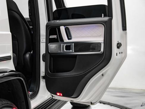 Used 2025 Mercedes-Benz G 550 image 93