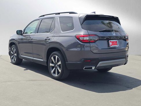 Used 2025 Honda Pilot Elite image 5