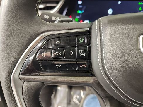 Used 2022 Jeep Grand Cherokee Overland AWD/4WD image 27