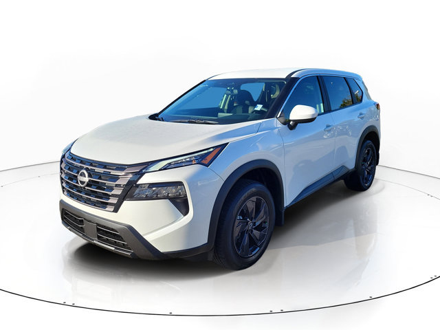 Used 2026 Nissan Rogue SV FWD image 4