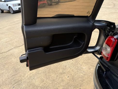 Used 2010 MINI Cooper Clubman S image 23