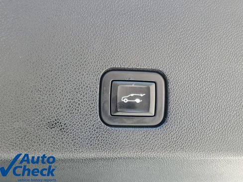 Used 2021 Cadillac XT6 Premium Luxury FWD image 11