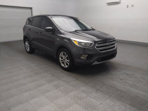 Used 2017 Ford Escape SE FWD image 13