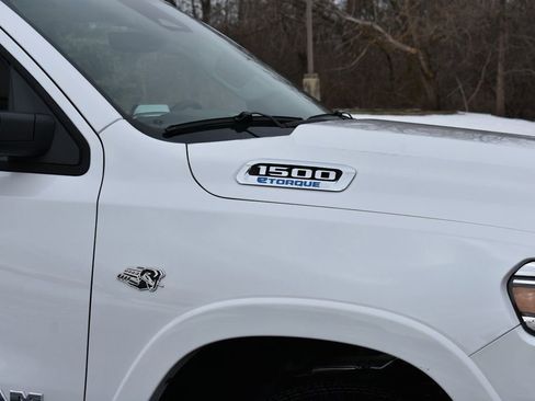 New 2026 RAM 1500 Laramie AWD/4WD image 4