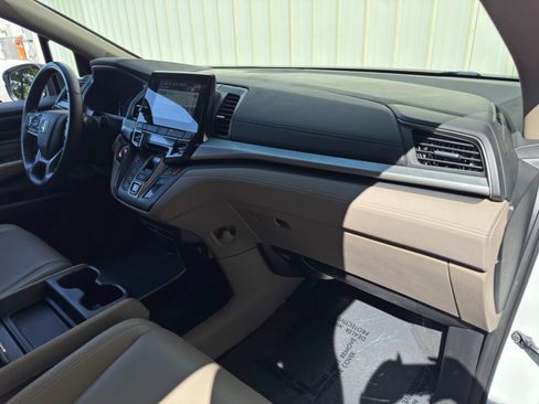 Used 2020 Honda Odyssey Touring image 14