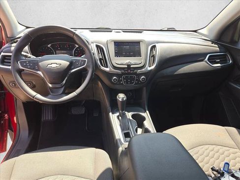 Used 2020 Chevrolet Equinox LT FWD image 17