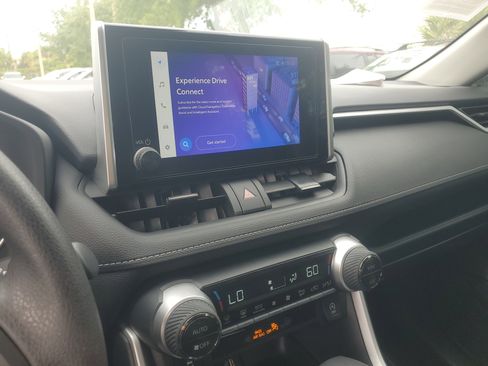 Certified 2025 Toyota RAV4 XLE w/ Convenience Package FWD image 28