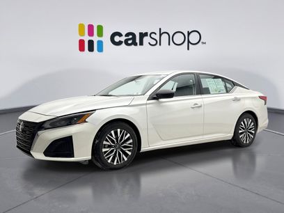 Used 2024 Nissan Altima 2.5 SV