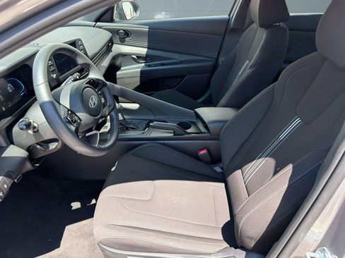 Used 2026 Hyundai Elantra Sport FWD image 5