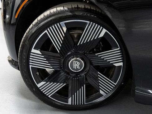 New 2026 Rolls-Royce Spectre image 21
