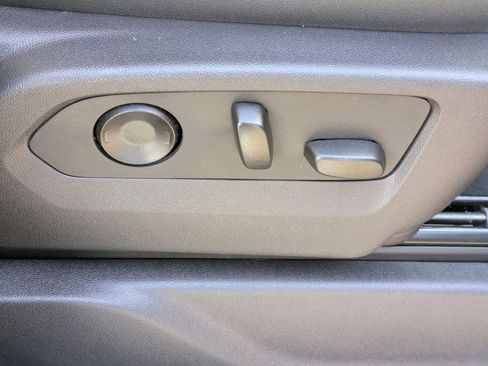 Used 2024 GMC Sierra 2500 AT4 w/ AT4 Premium Plus Package image 39