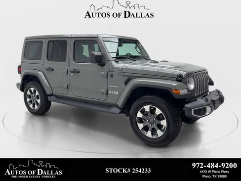 Used 2022 Jeep Wrangler Unlimited Sahara w/ Cold Weather Group AWD/4WD image 1