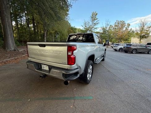Used 2020 Chevrolet Silverado 2500 LTZ image 18